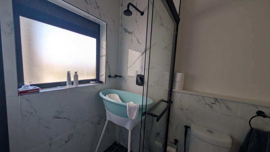 To Let 2 Bedroom Property for Rent in Sandown Western Cape